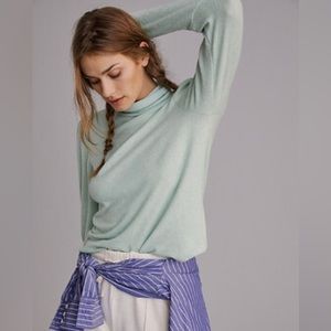 Anthropologie XS Puff-sleeved turtleneck sweater